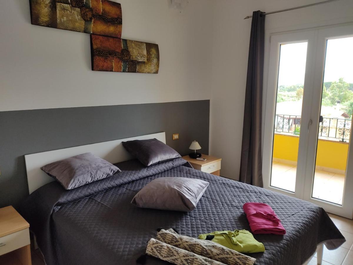 Casa Vacanze - Villa San Pietro Buitenkant foto