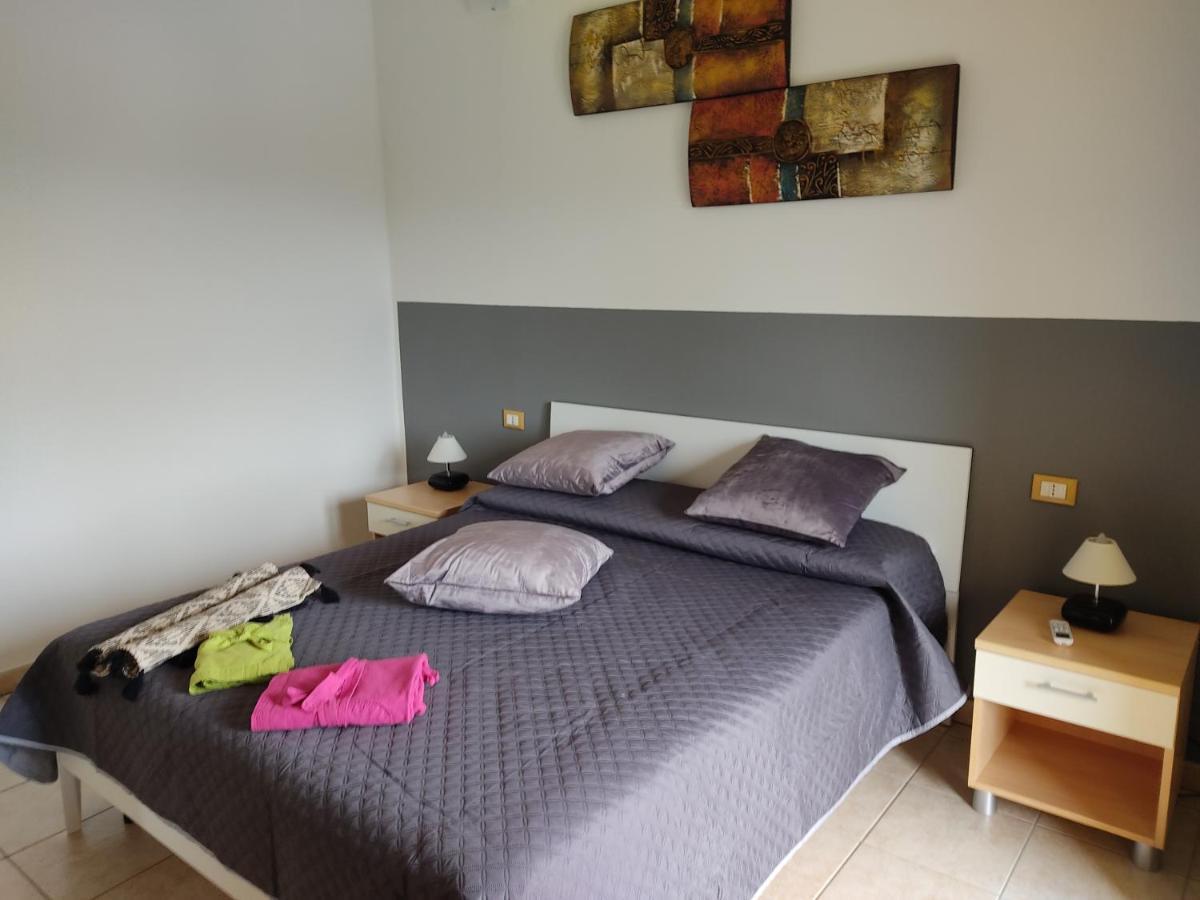 Casa Vacanze - Villa San Pietro Buitenkant foto