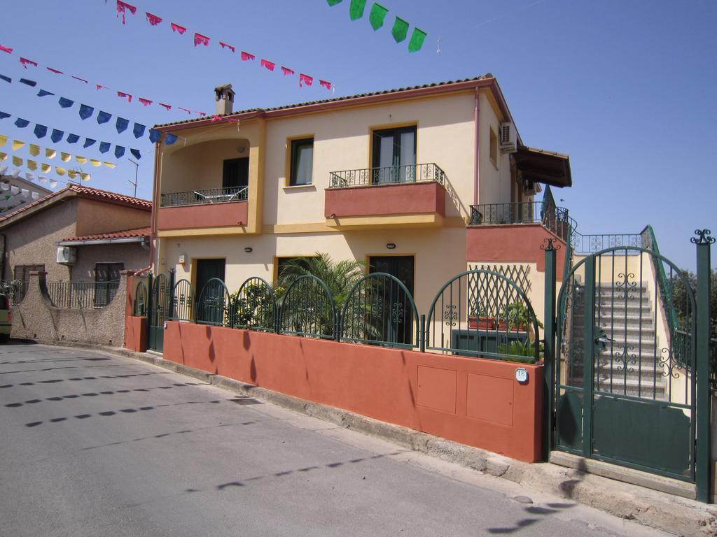 Casa Vacanze - Villa San Pietro Buitenkant foto
